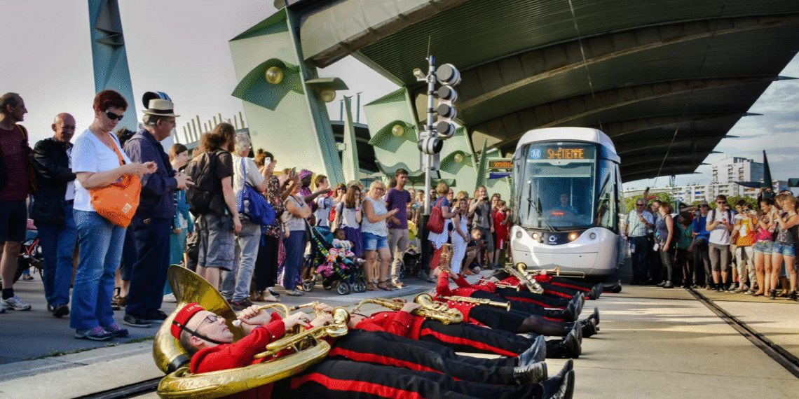 Normandie – Quand les festivals normands font du sur-mesure pour favoriser les mobilités durables